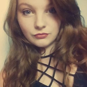 Meet your Posher, Danelle